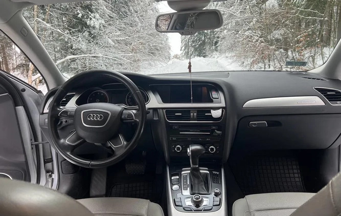 Audi A4 Allroad cena 53500 przebieg: 235000, rok produkcji 2012 z Strzyżów małe 121